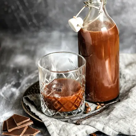 Selbstgemachter Schokoladenlikör