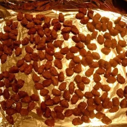 Gebrannte Thymian-Mandeln