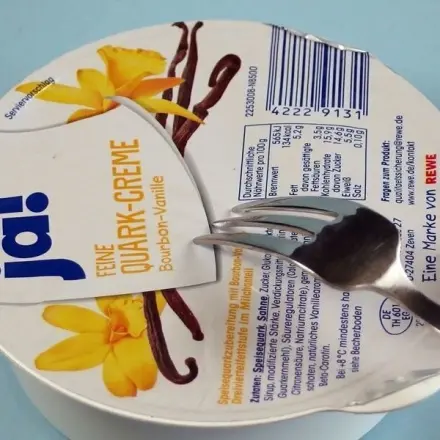 Joghurtbecher spritzen nicht mehr beim Öffnen