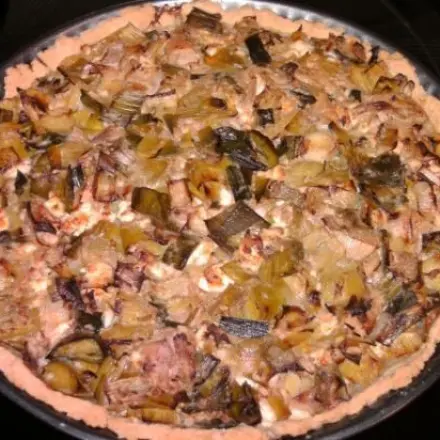 Quiche mit Lauch, Thunfisch und Schafskäse