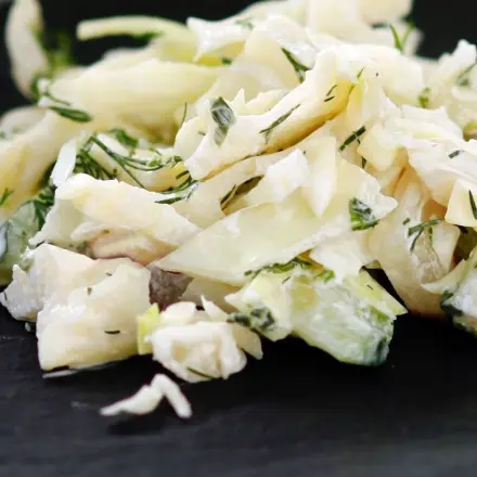 Rohkost-Weißkohlsalat mit Senf