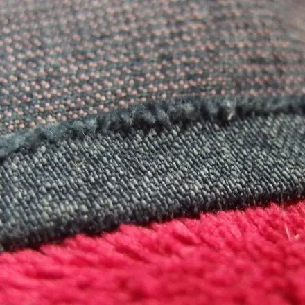 Hosen- oder Rocksäume nicht mehr hochnähen, sondern festkleben