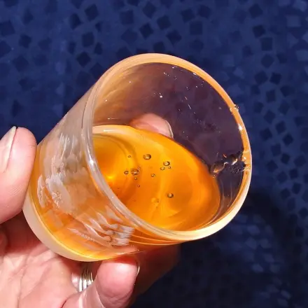 Klebrige Flüssigkeiten genauer abmessen - z.B. Honig oder Sirup