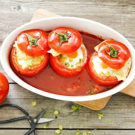 Gebackene Tomaten mit Schafskäse und Gouda überbacken