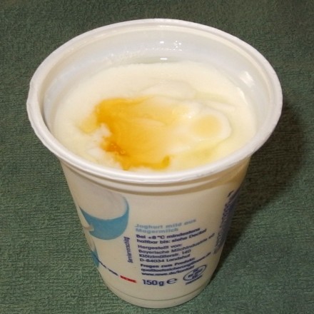 Naturjoghurt mit Honig