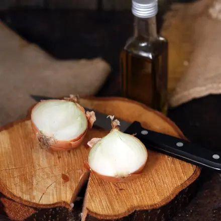 Geschnittene Zwiebeln auf Vorrat