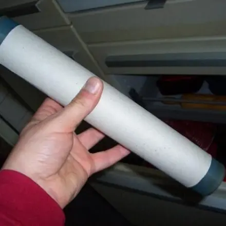 Silikon-Backfolie verstauen