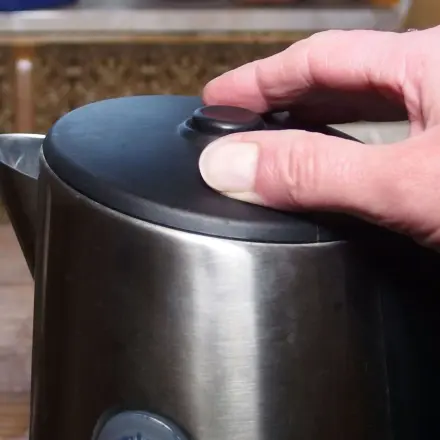 Energiesparen beim Wasserkochen