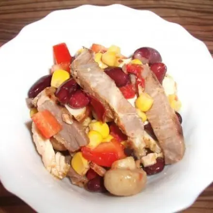 Grillfleischreste - mach einen leckeren Salat draus!