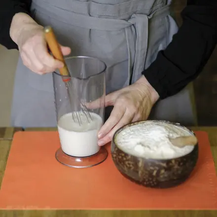 Sahne schlagen ohne Behälter festzuhalten