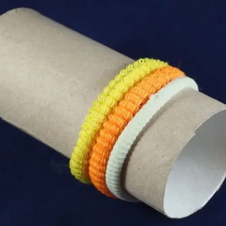 Haargummis und Clips praktisch aufbewahren