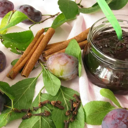 Traditionelles Zwetschgen-Latwerge