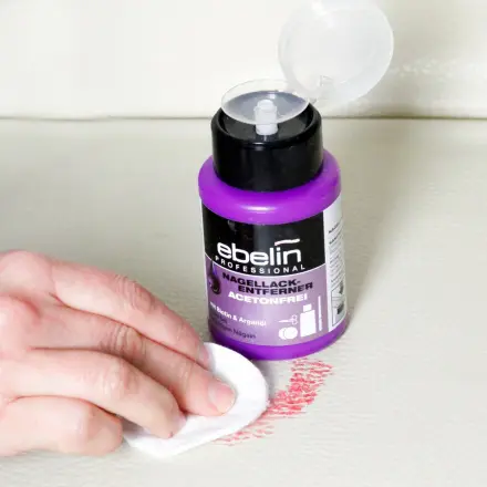 Weißes Kunstleder - Flecken entfernen