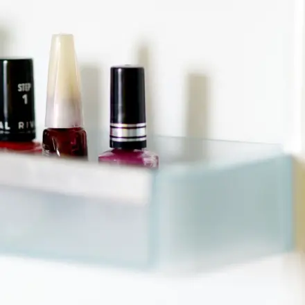Nagellack: Klumpenbildung vermeiden - längere Haltbarkeit