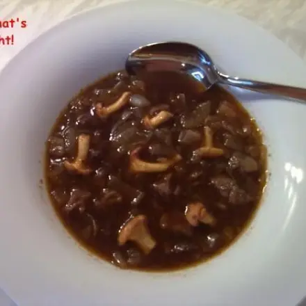 Herbstsuppe mit Waldpilzen