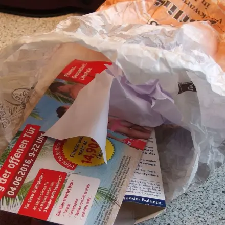 Bäckertüten wiederverwenden für Abfall