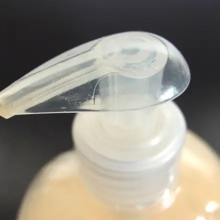 Shampoo sparen mit Seifenspender & Wasser