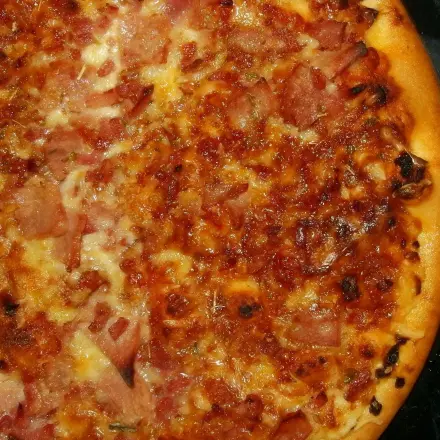 Pizza einpacken, ohne dass der Belag kleben bleibt