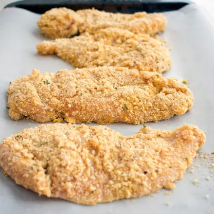Schweineschnitzel im Backofen backen - Zeit sparen