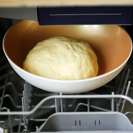 Warmer Platz für den Hefeteig: noch warme Spülmaschine