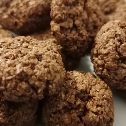 Weihnachtsgebäck: Schwarzbrötchen