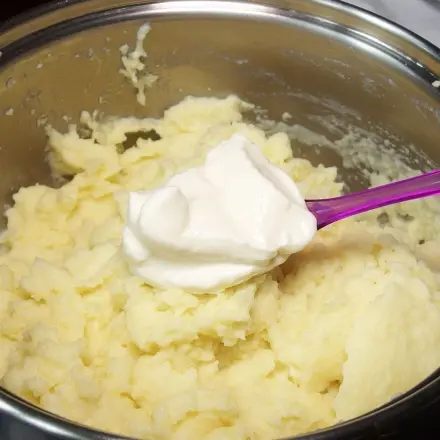 Kartoffelpüree mit Frischkäse verfeinern