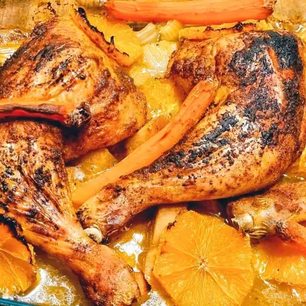 Hähnchenschenkel mit Mandarinensoße