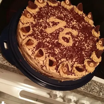 Nuss-Karamell-Torte, sehr raffiniert