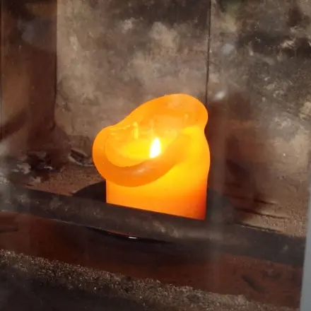 Kamin im Wohnraum auch im Sommer ein Eye-Catcher