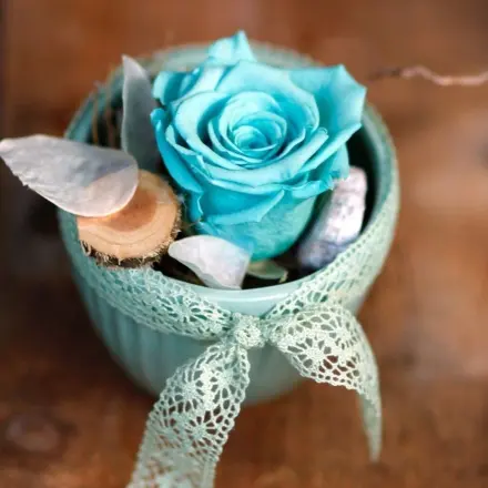 Valentinstagsblumen weiterverwenden - Blumen umdekorieren