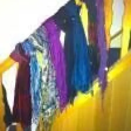 Schals und Tücher praktisch am Start