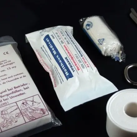 Erste-Hilfe-Set beim Familienausflug