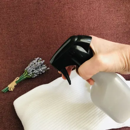Textilgerüche entfernen - eigenes Spray mischen