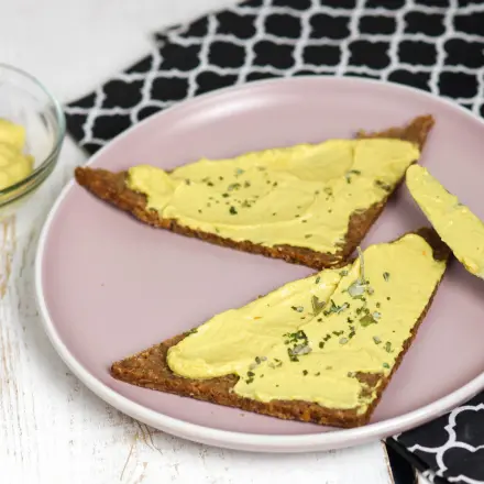 Schneller Schafskäse-Avocado-Aufstrich