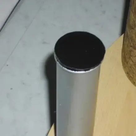 Rutsch-Stopper in Schubläden oder für Glasplatte auf Couchtisch