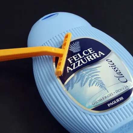 Rasierklingen bleiben scharf durch Duschgel