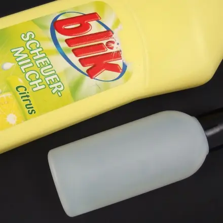 Kleine Umfüllflaschen für Spülmittel oder Scheuermilch