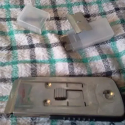 Glaskeramikfeld: Fensterschaber statt Glaskeramikfeld Schaber