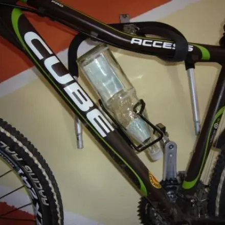 Fahrrad-Flaschenhalter endlich für 0,7-Liter-Glasflaschen