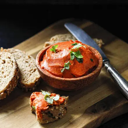 Tomaten-Basilikum-Butter