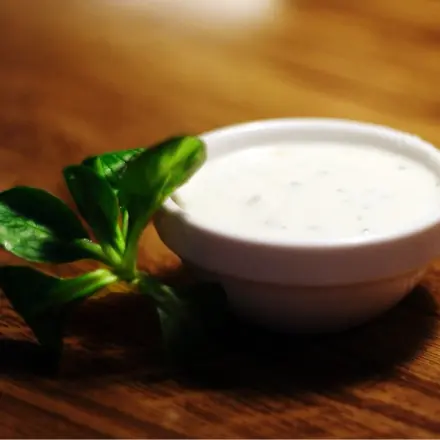 Erfrischender Kräuterdip