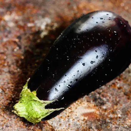 Sonnenbrand lindern: mit geraspelter Aubergine und Joghurt