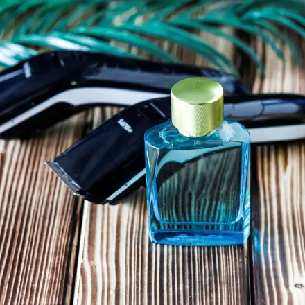 Klingen von Haarschneidemaschine schneiden wieder