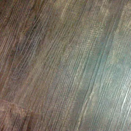 Gegen knarrende Holzböden in alten Häusern