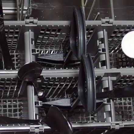 Wasser sparen beim Spülen mit der Maschine