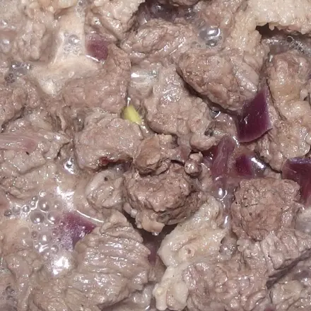 Rindsgulasch "naturell" ohne Tomaten & Paprika