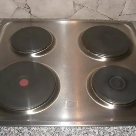 Edelstahl Kochfeld reinigen