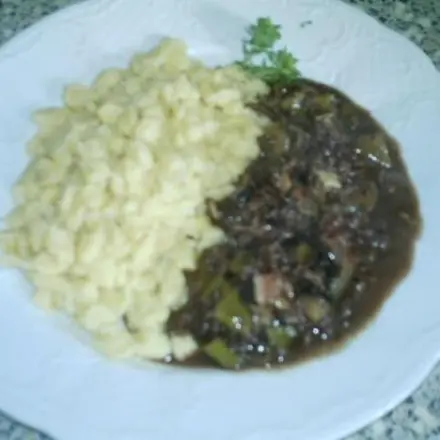 "Ragout de boef hache au vin rouge" - was für ein Titel...