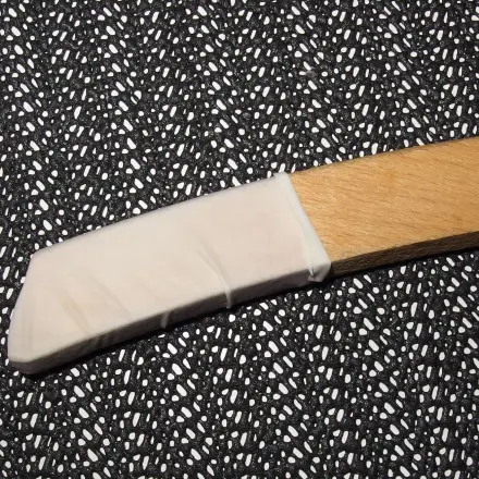 Abhilfe bei rutschigen Holzkleiderbügeln