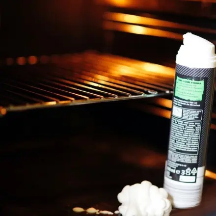 Rasiergel gegen eingebrannten Dreck im Backofen